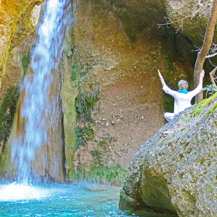 The Happiness Retreat - Apostolia Papadamaki - Waterfallsr, Peloponnese