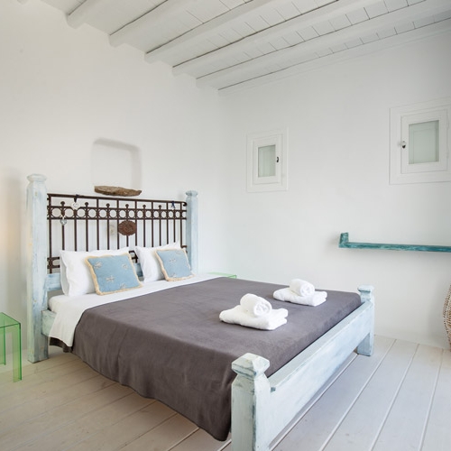 The Happiness Retreat - Villa Fanari / bedroom